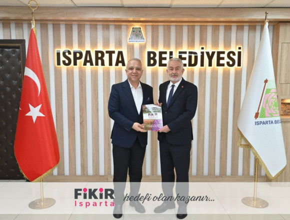 Fikir Isparta, 2025 İlçeleri Yatırım Rehberi’ni Başkan Başdeğirmen’e Sundu