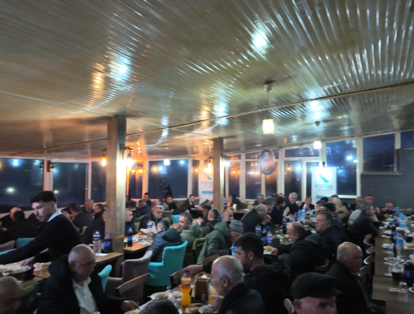 Fikir Isparta’nın Eğirdir İftar Buluşması Kartaş Hazır Beton Ev Sahipliğinde Gerçekleşti